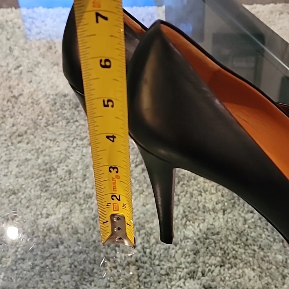 Gucci leather round toe heels 37 1/2 - Picture 9 of 10